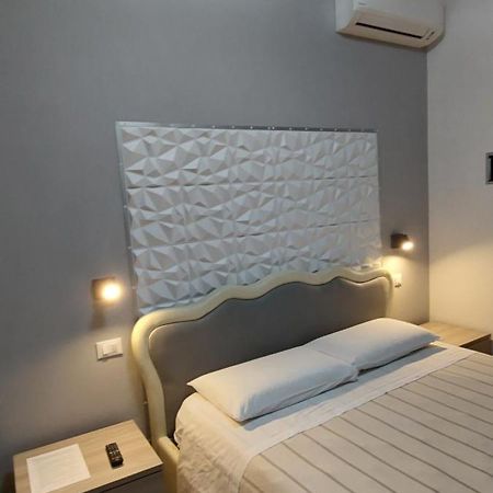 Hotel Mcm Rom Exterior foto